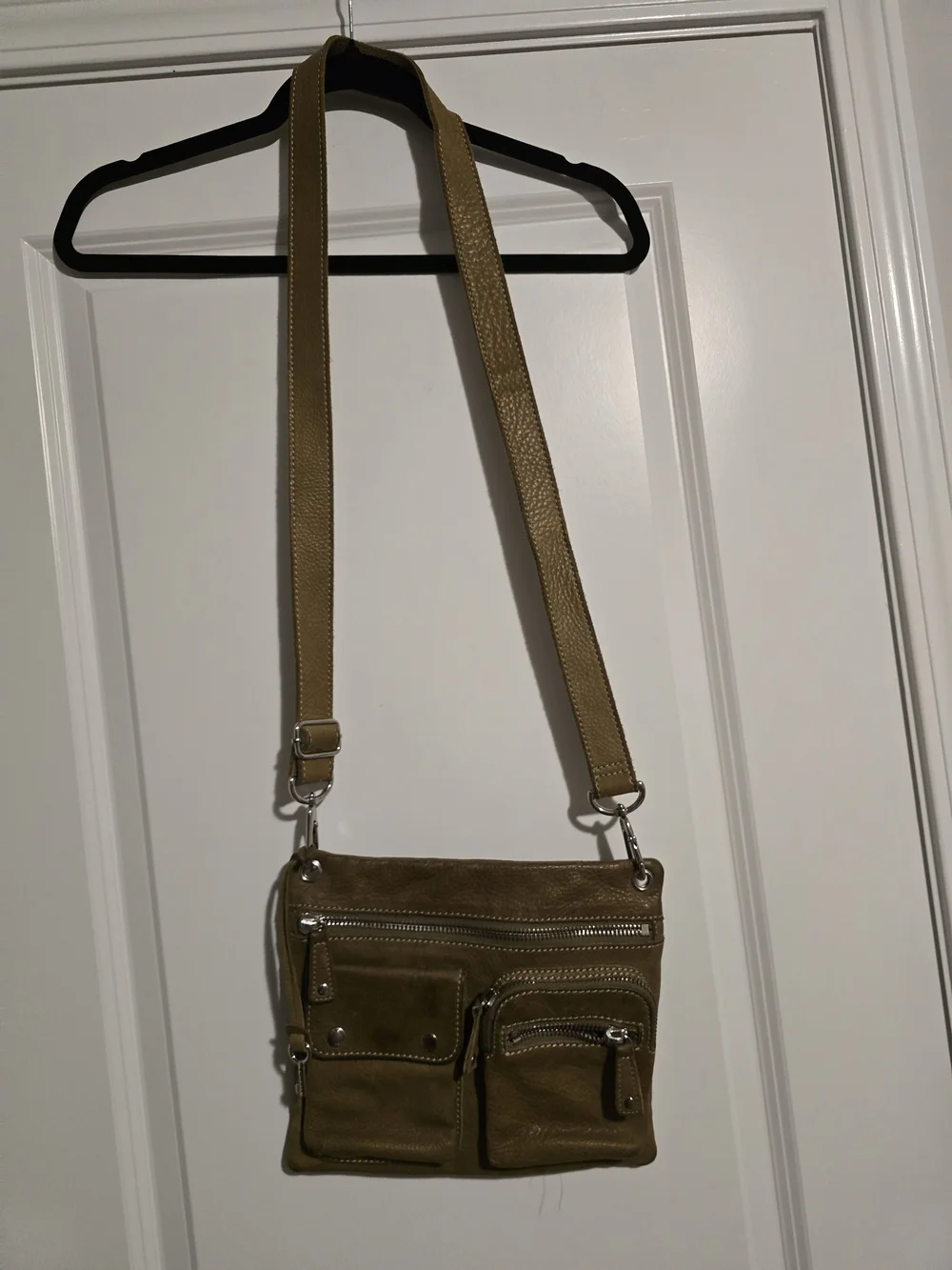 Fossil Tan Leather Crossbody Bag with Silver Hardware